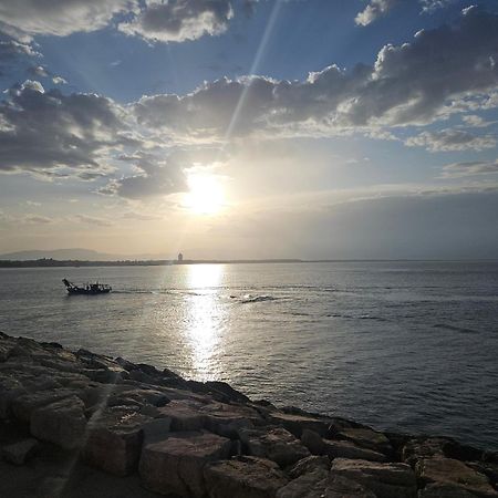 Terrazza A Nettuno E Chiesa Giubilare Santa Maria Goretti Exteriér fotografie